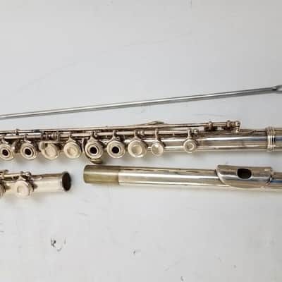 Armstrong 103 Open-Hole C-Foot Flute, with Case & Rod. USA. Very Good Condition image 8