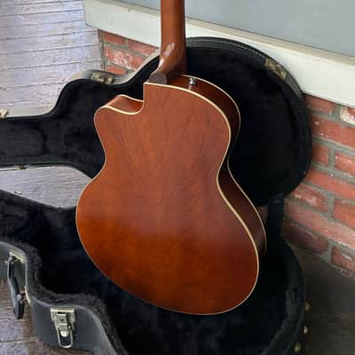 Godin 5th Avenue CW Kingpin II HB 2010s - Cognac Burst image 7