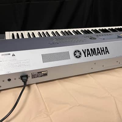 Yamaha Motif ES 8 Production Synthesizer 2000s - Gray image 10