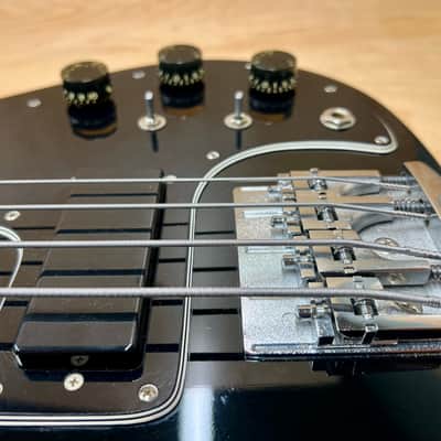 GIBSON Victory Artist Bass! 1982 NEAR MINT CONDITION!! image 16