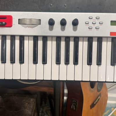Alesis Alesis Micron Analog Modeling Synthesizer image 1