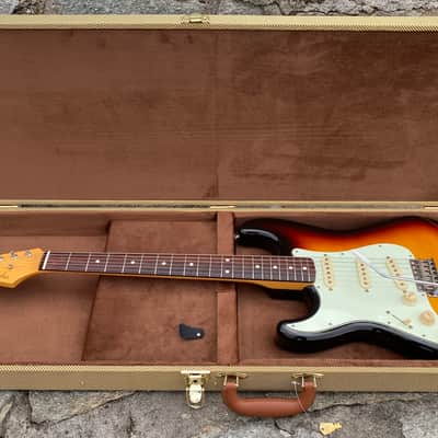 Fender Stratocaster LEFTY 1996 - Sunburst Made in Japan image 21