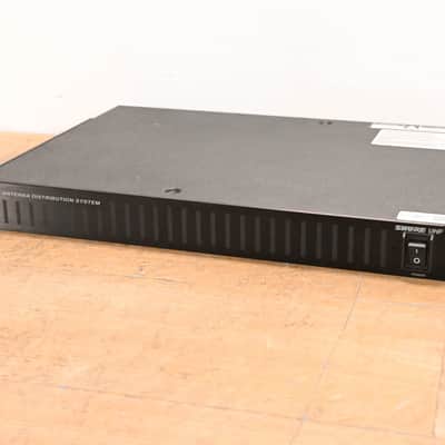 Shure UA845-UB UHF Antenna Distribution System - 692-716 MHz CG01UYC image 1
