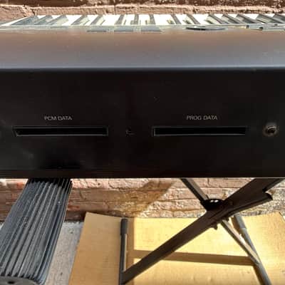 Korg Wavestation EX WS1 61-Key Vector Synthesizer Keyboard w/ On-Stage Stand – AS-IS image 15