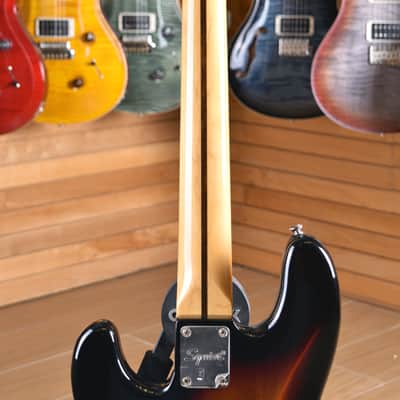 Squier (by Fender) Classic Vibe '60s Precision Bass Laurel Fingerboard 3 Tone Sunburst image 8
