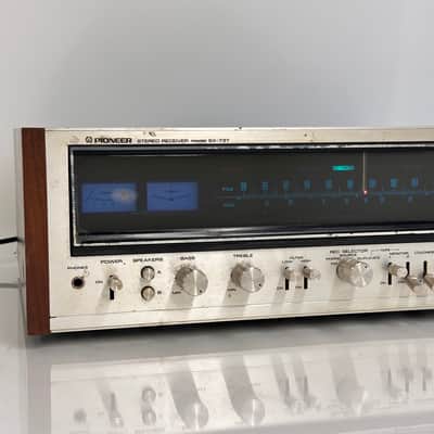 Pioneer SX-737 Vintage Stereo Receiver (1974) image 3