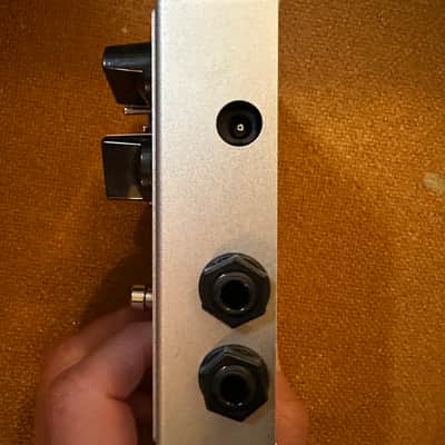 Darkglass Electronics Vintage Deluxe V3 2018 - Present - Silver image 3