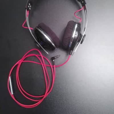 Sennheiser M2-AEI-BLK Momentum 2 Over-Ear Closed-Back Headphones - Black image 1