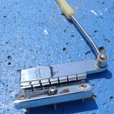 Maestro Gibson short Tremolo 60's vintage tailpiece image 2