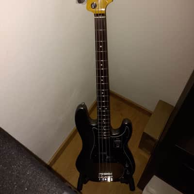 Fender American Professional II Precision Bass with Rosewood Fretboard 2020 - Present - Mercury image 3