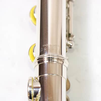 YAMAHA YFL-614 Silver-Body Flute [41538] (06/15) image 2