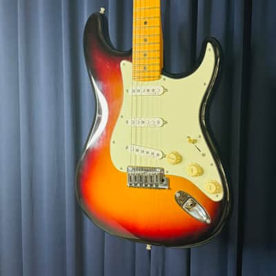 Fender American Ultra Stratocaster with Maple Fretboard 2019 - Kinman Hx Pickups - Ultraburst image 2