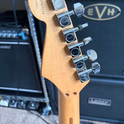 Fender Richie Sambora Signature Stratocaster - Lake Placid Blue image 9