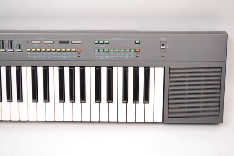 Yamaha Portatone PSR-40 Portable Keyboard | Reverb