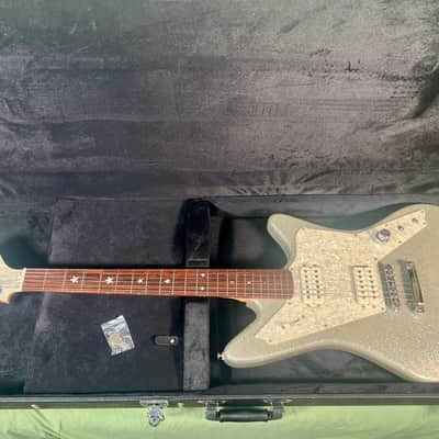 DiPinto Galaxie 2 - Silver Sparkle w/Hard Case image 3