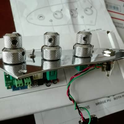 John East J Retro Jazz Bass Preamp image 1