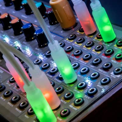 Heinakroon 23.6" (60cm) 3.5mm LED Eurorack CV Patch Cables, 5-Pack, Transparent image 3