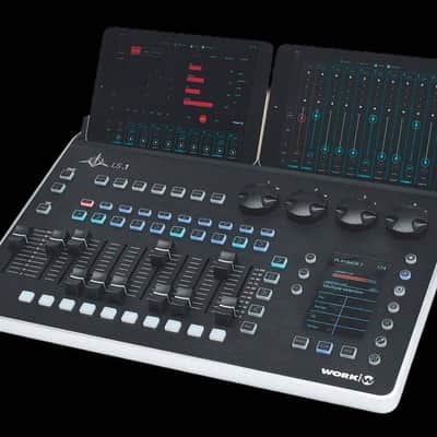 Gamma LS1TP Lighting Console 8 Universes WITH Road Case & Lamp image 2
