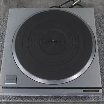 Technics SP-10 MK2A Direct Drive Turntable w/ SH-10E Power Unit in Good Condition image 4