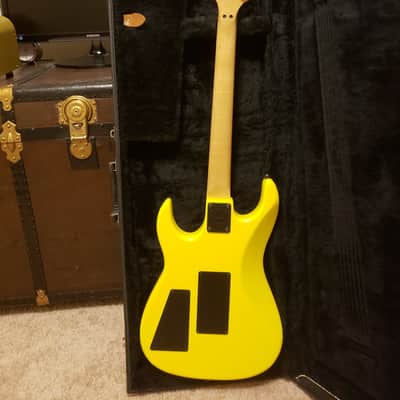 BC Rich ST III  1988 Neon Yellow image 11