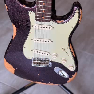 Fender Custom Shop 61 Stratocaster Guitar Heavy Relic 2023 - Super Faded/Aged Magenta Sparkle image 2