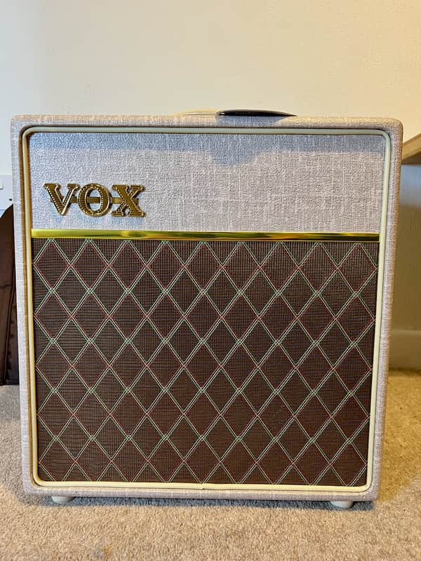Vox VOX AC4HW1 Hand-Wired 4-Watt Tube Guitar Combo Amp 2016 - Fawn vinyl and Brown Diamond image 1