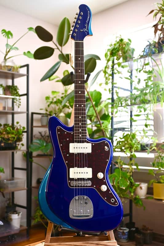 NEW Fender Starmaster MIJ - Jupiter Blue: $2699 (Save $200-$300!)