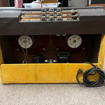 Gibson GA-400 Vintage Guitar Amplifier Combo - Local Pickup Only image 3