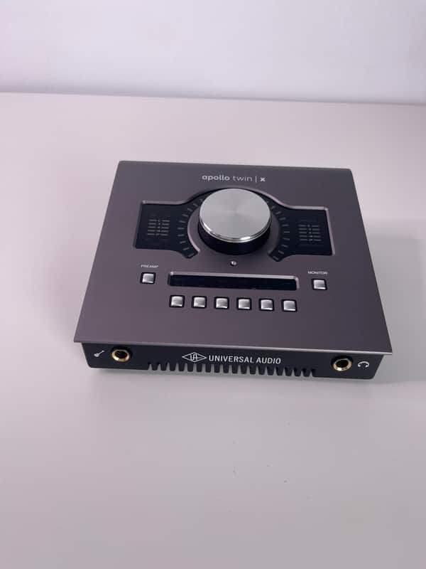 Universal Audio Apollo Twin X DUO Thunderbolt 3 Audio Interface