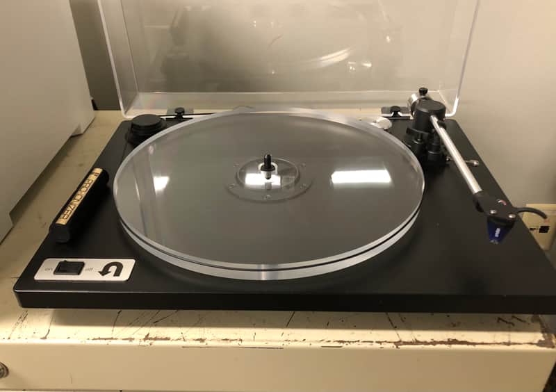UTurn Audio Orbit Custom Turntable with Ortofon 2M Blue Cartridge and Preamp image 1