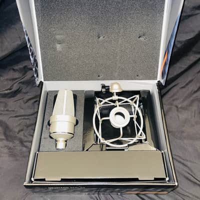 Neumann TLM 103 Large Diaphragm Cardioid Condenser Microphone 1997 - Present - Nickel image 2