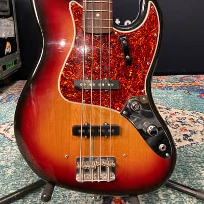 Fender AVRI Series - Tom Hamilton's Aerosmith, Sweet Emotion Video Jazz Bass, (#91) - Sunburst image 3