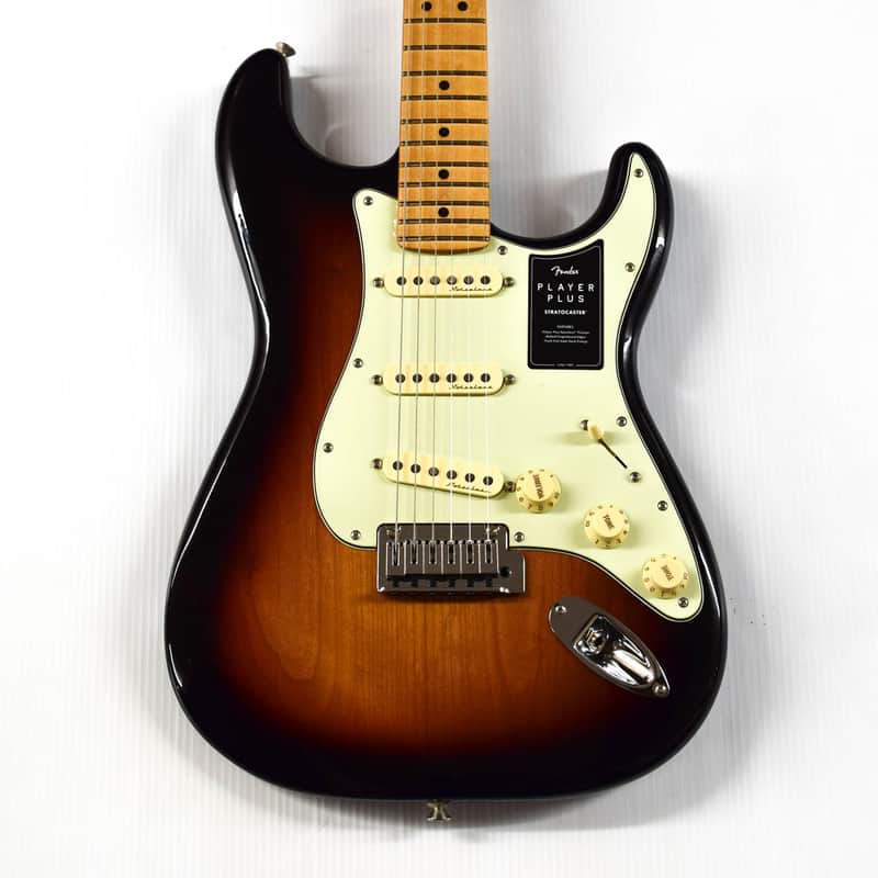 Fender Player Plus Stratocaster - 3-Color Sunburst image 1