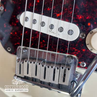 Fender American Series Stratocaster 2000 – Excellent Condition image 3