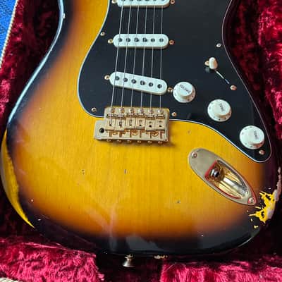 Fender Fender Custom Shop Stevie Ray Vaughan Signature Stratocaster Relic - 3-tone Sunburst image 5