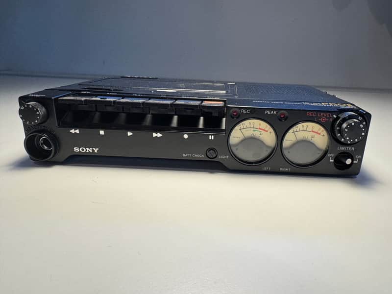 Sony TC-D5 Pro II Portable Stereo Cassette Recorder (1980 - 1994