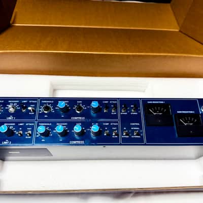 Behringer 369 Precision Stereo Compressor - Gearspace