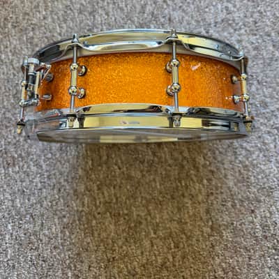 Ludwig 4x14 Classic Maple Piccolo Gold Sparkle Snare Drum image 5