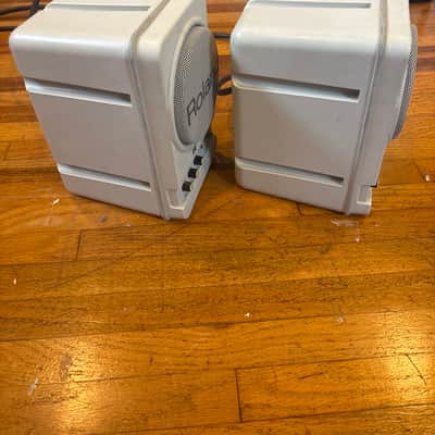 Roland MA-12 C Micro Monitor (Pair) image 2