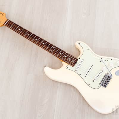 2006 Fender American Vintage ‘62 Stratocaster Olympic White w/ Hangtags, Case image 12