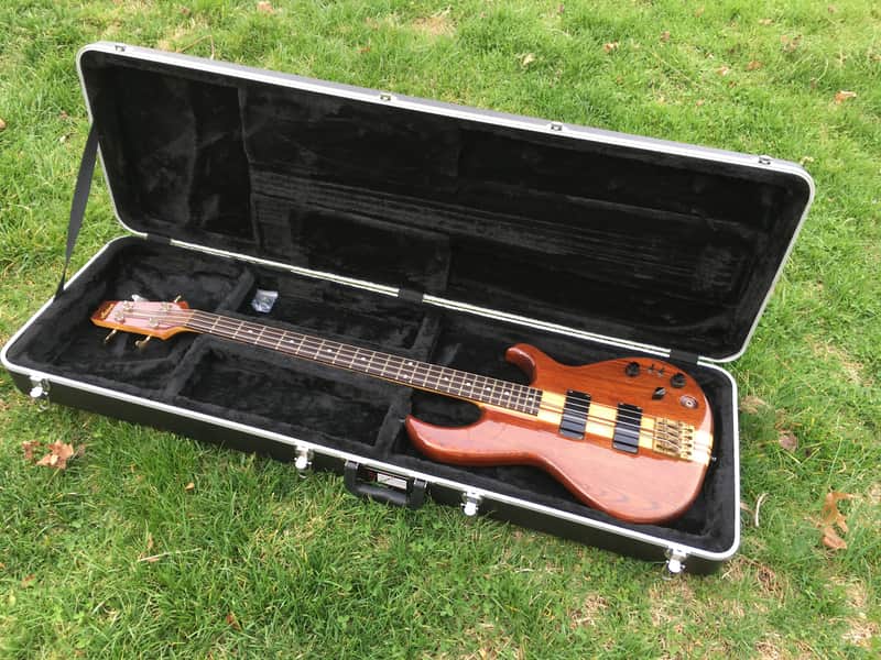 Mint 1981 Aria Pro II SB-900 Matsumoku 4 String Bass in Walnut