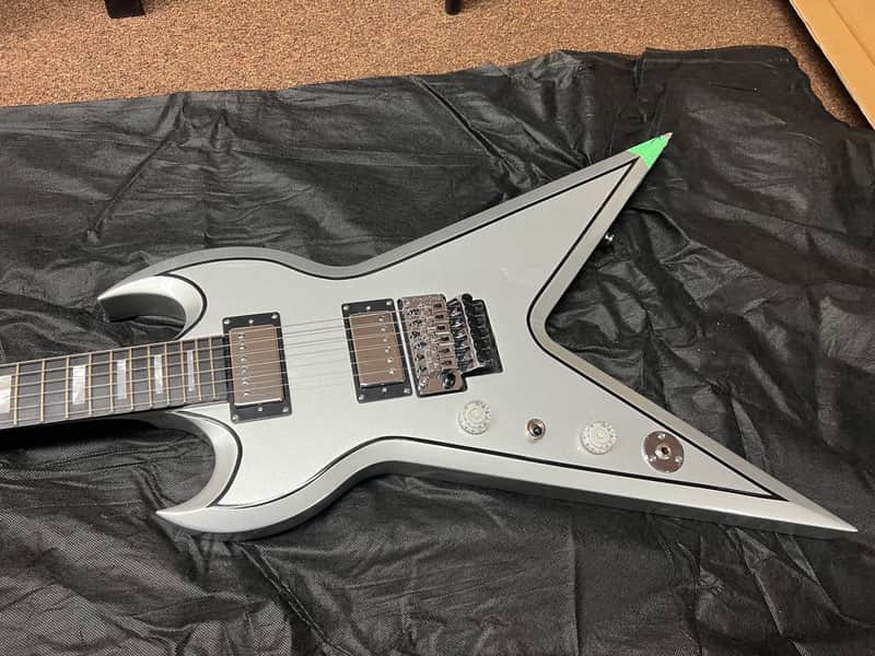 Dean Split Tail Metallic Silver w/ Black Pin Stripe Lefty Electric