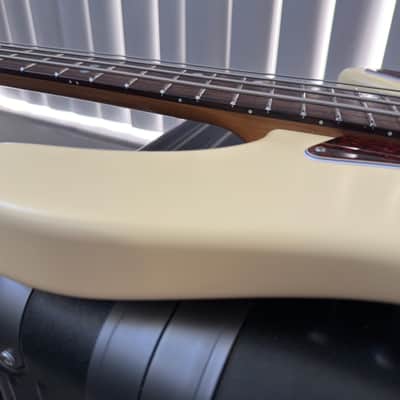 Kiesel JBM4 2022 - Vintage Cream w/ matching headstock image 13