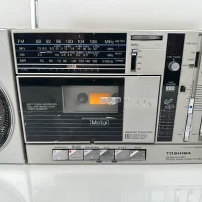 Vintage Toshiba RT-SX3 Boombox Radio Cassette Player Stereo Equalizer Japan image 4