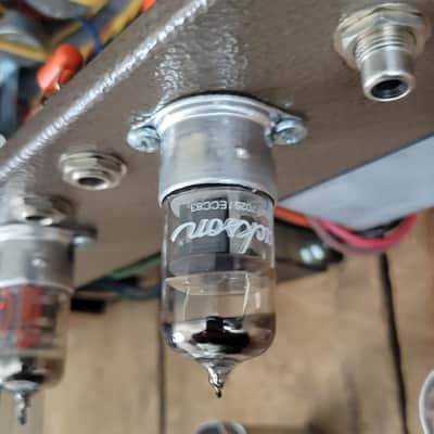 Victoria Regal II - Blond Tolex 2008 15" hand wired tube amp image 15