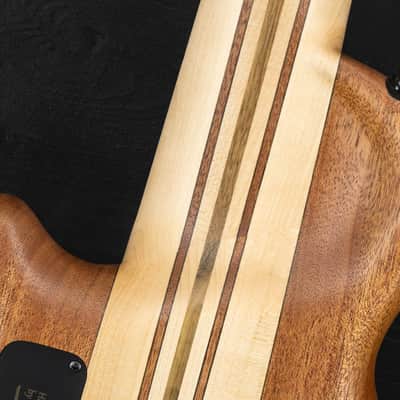 Mayones Cali 5 Fretless Mini 5A Quilted Mahogany - Trans Natural Matt image 12