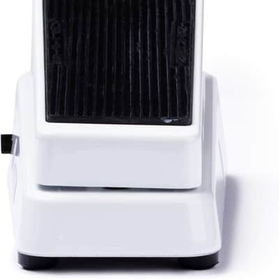 JIM DUNLOP Cry Baby Bass Wah 105Q Guitar Effects Pedal image 6