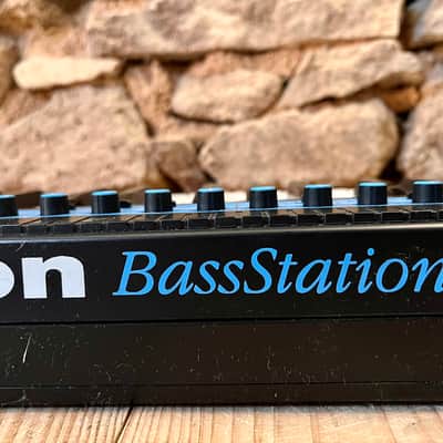 Original Novation Bass Station Keyboard MK1 analog monophonic synthesizer image 10