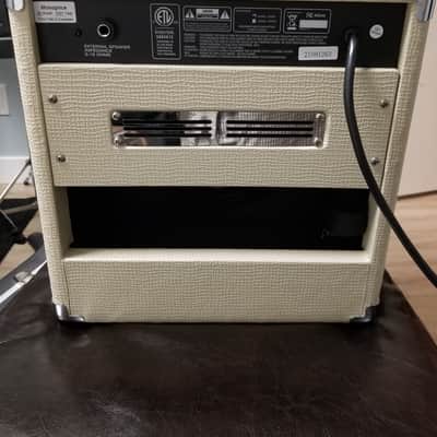 Monoprice 5 watt Tube Amp - White image 3