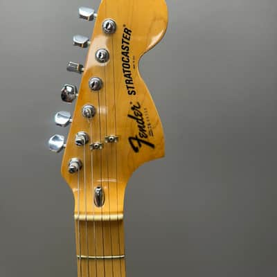 1975 Fender Stratocaster Natural Solid Body Electric Guitar, image 4